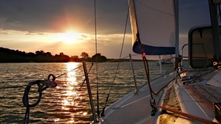 Снимка: visualhunt.com