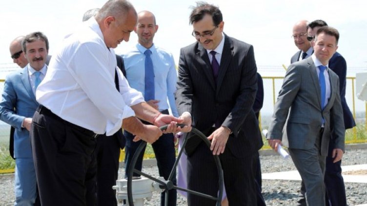 Борисов и Дьонмез откриват газопровода. Снимка: МС