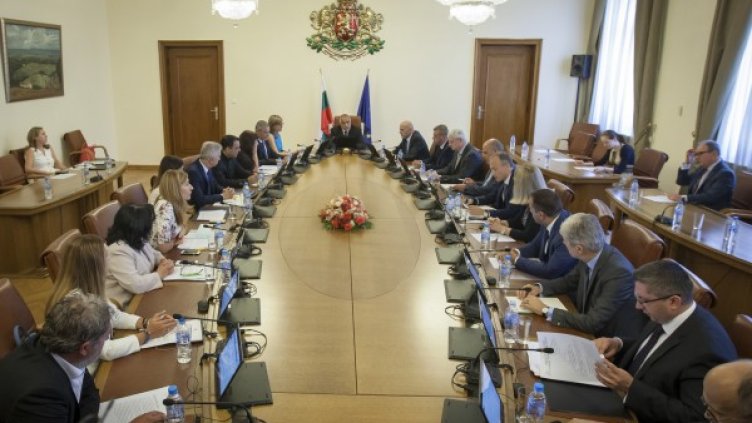 Пари за наука &ndash; държавата в опит да спре "изтичането на мозъци"!