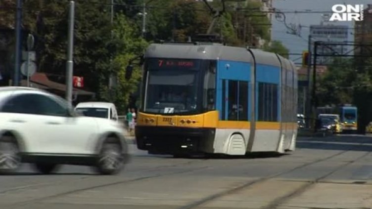 Ремонтирано, но опасно! Пътуването в трамвай № 7 &ndash; с риск за живота!