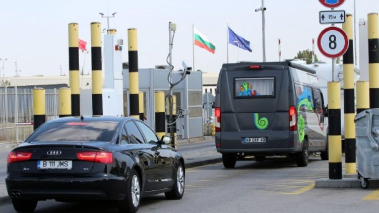 На границите проверката често е само визуална. Снимка: Булфото, архив