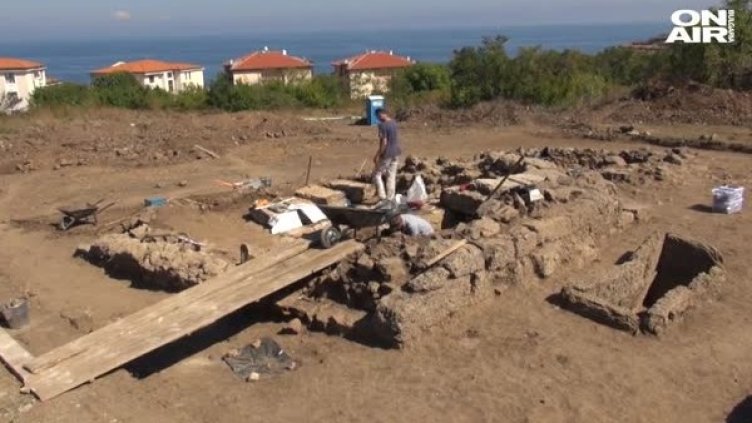 Фамилна гробница от IV век откриха в Созопол