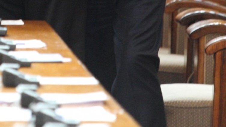 Трети вот на недоверие: Какво ще сторят ДПС и "Воля"?