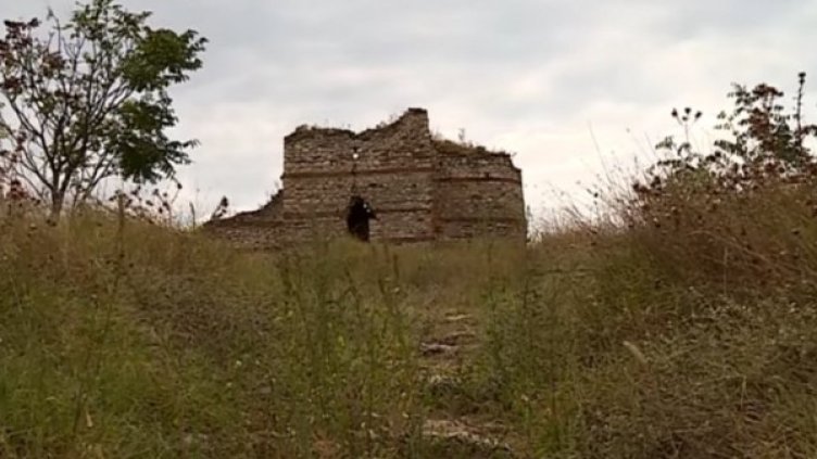 Край Маточина: Една от най-добре запазените средновековни старини 