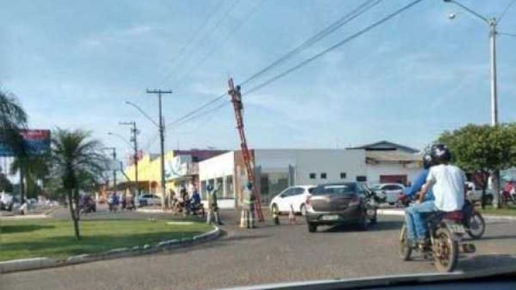 Смешно и тъжно: Грешните решения на правилните места 