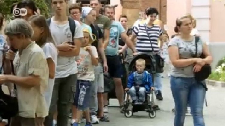 Бедни в Русия: Когато не можеш да чакаш държавата – търсиш църквата