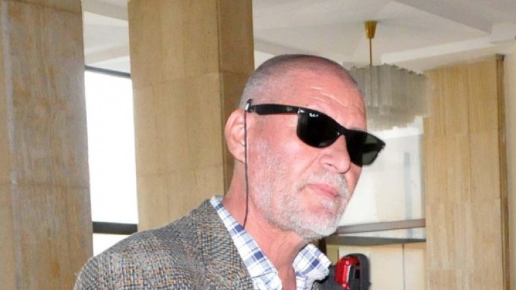 Пострадалият фоторепортер Борислав Пенков. Снимка: Булфото