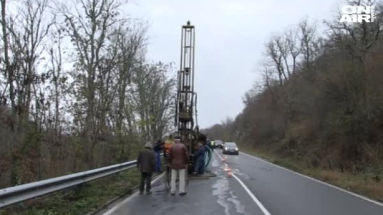 Малко Търново пред угроза да остане откъснато от България