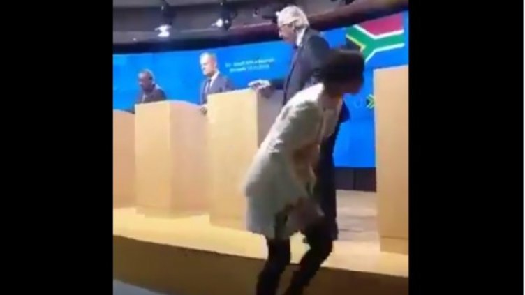 Две различни обувки: Космодиск или очила за Юнкер? 