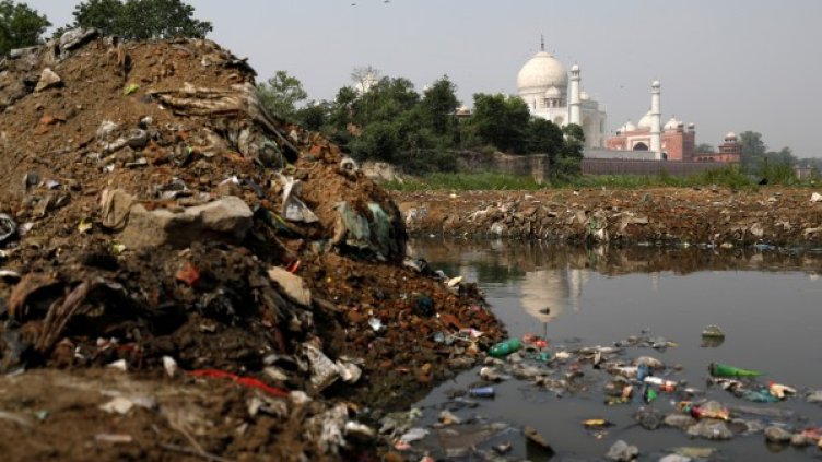 Война на боклуците: Индия &ndash; страната, потънала в отпадъци