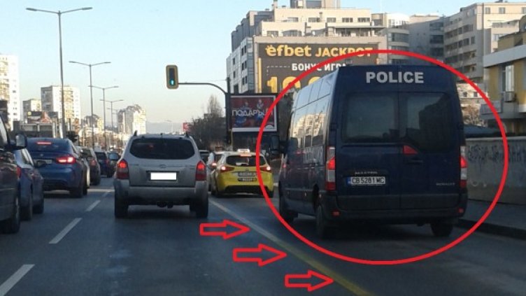 Снимка: Helpbook.info