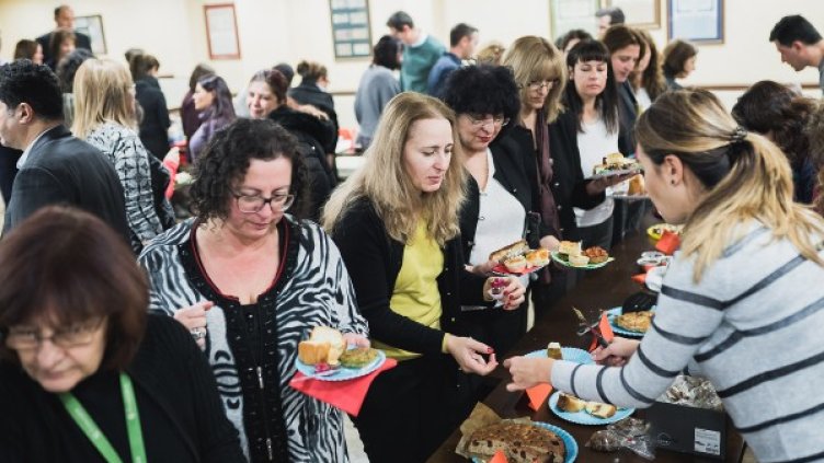 Банка ДСК организира благотворителен коледен обяд в подкрепа на Фондация "Нашите недоносени деца"