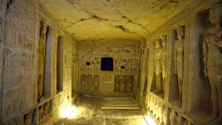 Недокоснато от 4400 г.: Откриха гробница в Египет