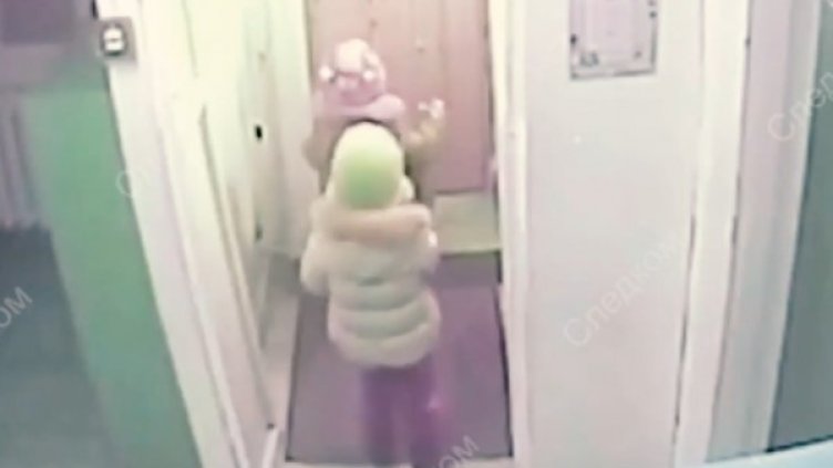 Изненада у дома: 5-годишни "избягаха" от детска градина при -45°C