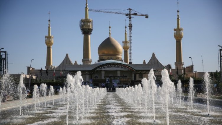 Десетте дни на зората - Иран чества 40 г. от революцията