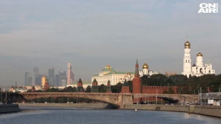 Въпроси към Макаров: Обича ли Русия България и на заплата ли е Радев?