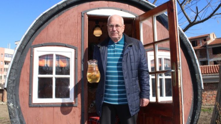 Механа в бъчва: Да се лее вино, празник да се празнува!