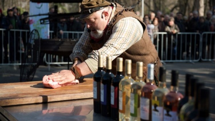 Източник: Вила Ямбол
Източник: Вила Ямбол
Източник: Вила Ямбол