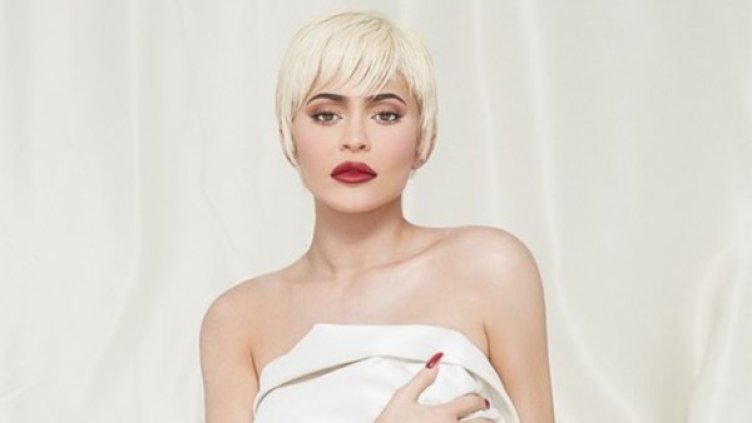 Снимка:  "Paper"