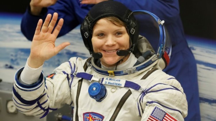 Снимки: Reuters