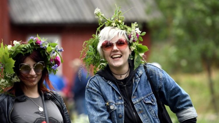 Снимки: Reuters