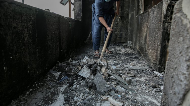 Две деца бяха извадени мъртви от рухналия в Истанбул блок