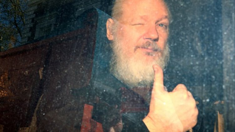 Снимки: Reuters