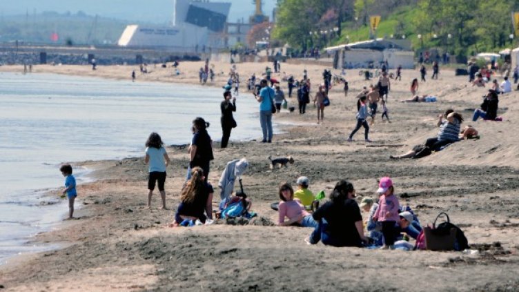 Дъжд и облаци утре на изток и над планините 