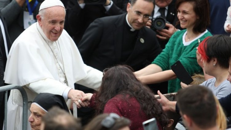 Визитата на папата - отличен старт на предизборната кампания