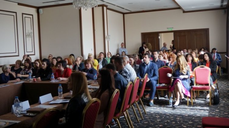 Все повече софиянци купуват къщи в Павел баня и Казанлък