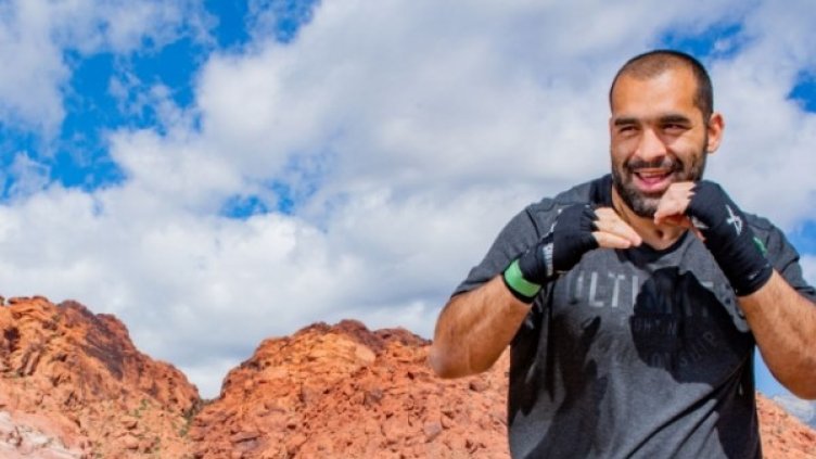 Багата посвети победата си на България