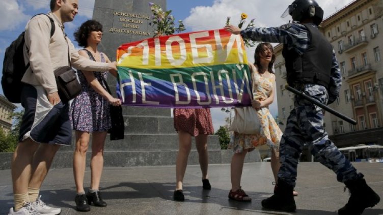 Снимки: Reuters