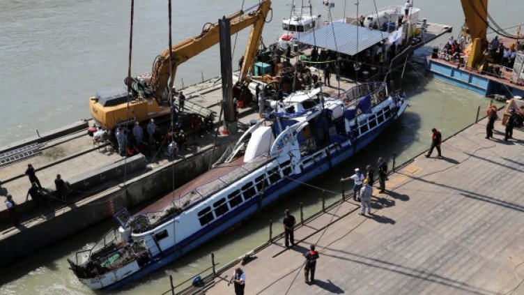 Снимки: Reuters