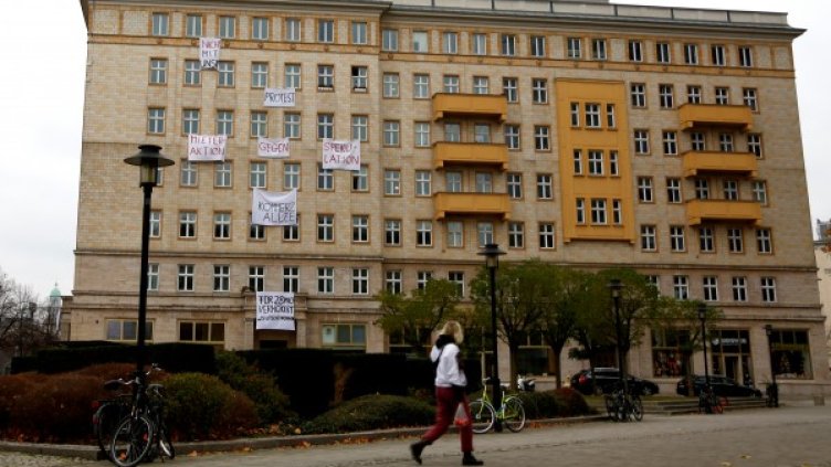 Беден, но секси... Вече не! Замразиха наемите в Берлин за 5 г.