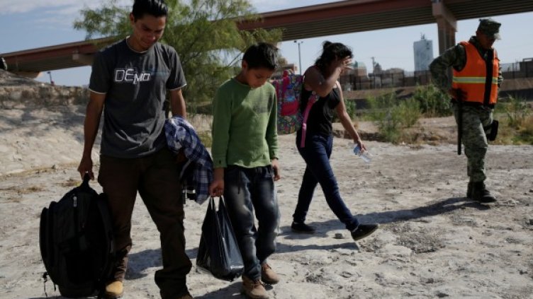 Снимки: Reuters