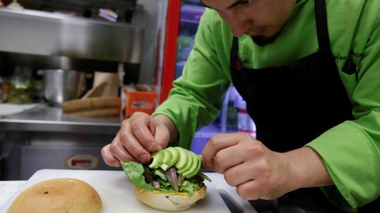 Снимки: Reuters