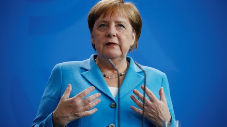 Снимки: Reuters