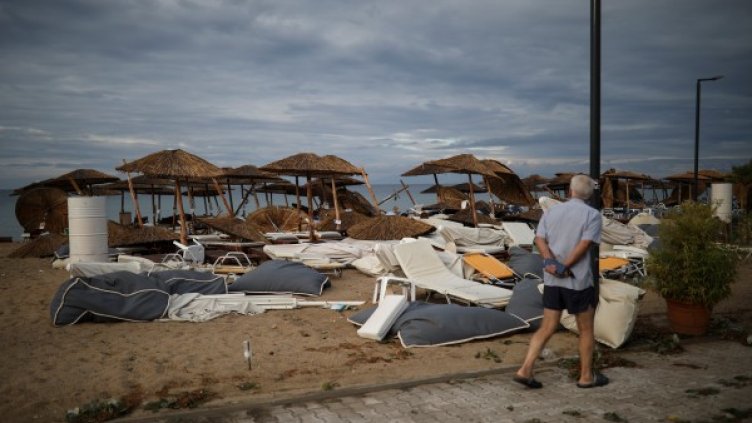 Снимки: Reuters