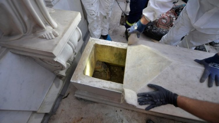 Снимки: Reuters