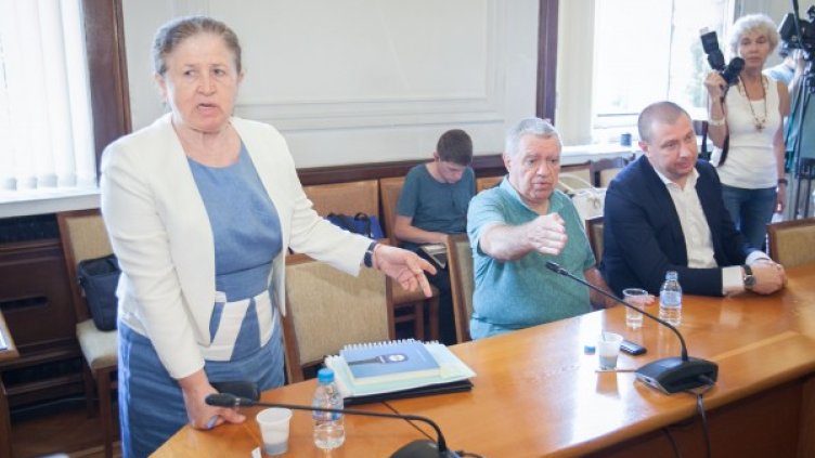 Обрат! Остава машинното гласуване на парламентарен вот