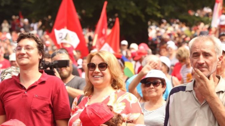 40 000 от БСП на Бузлуджа призоваха: Единни за България