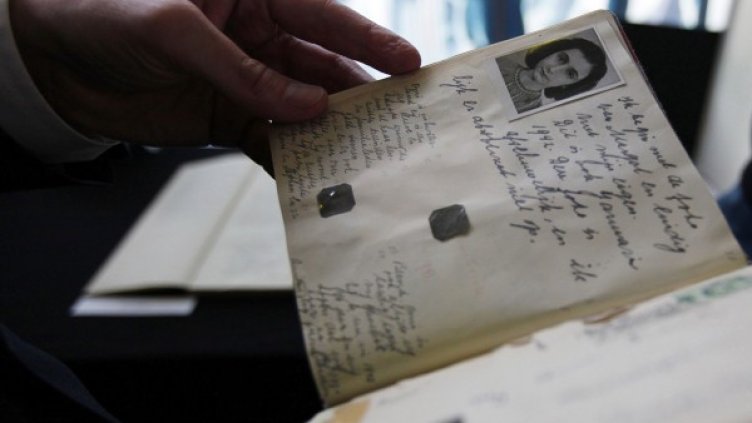 Снимки: Reuters