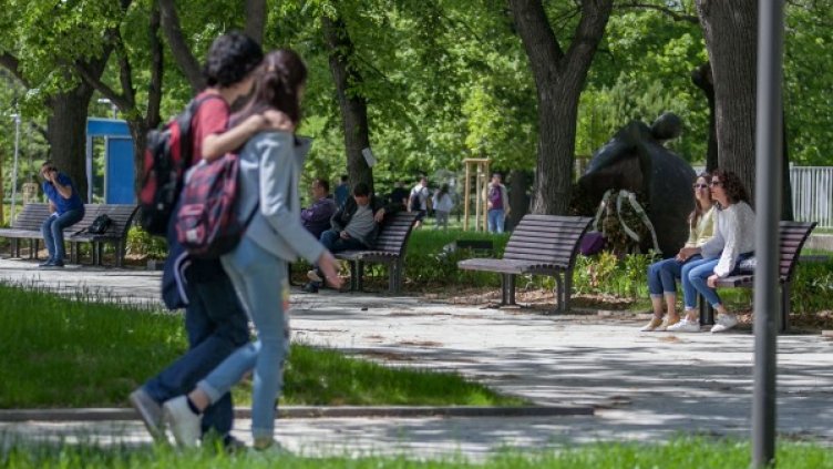 Пари vs. свободно време: Измерва ли се щастието по портмонето?