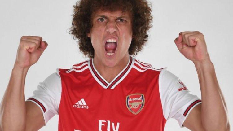Давид Луис вече е футболист на Арсенал. Снимка: arsenal.com