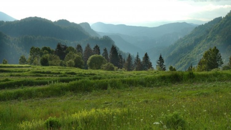 Отлични са условията за преходи в планините, лифтовете работят