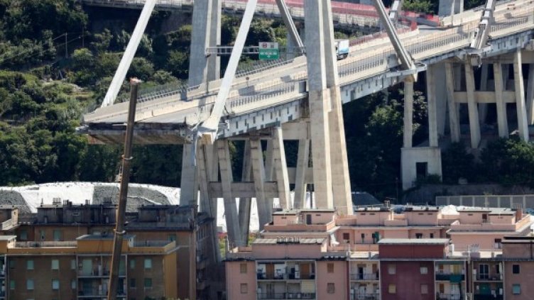 Снимки: Reuters