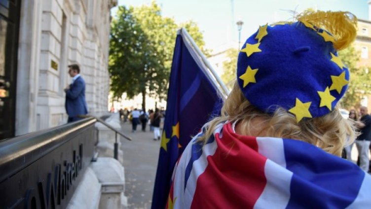 Снимки: Reuters