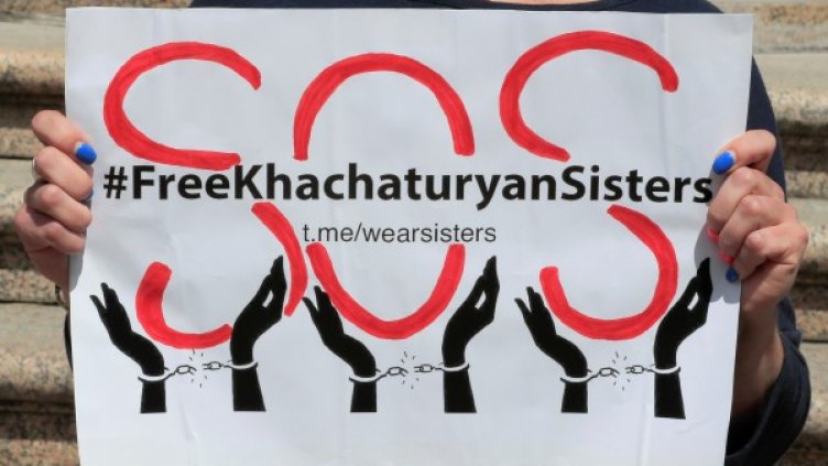 Снимки: Reuters