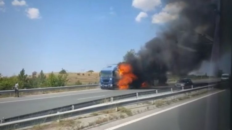 Кадър: Нова