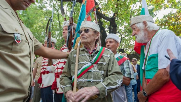 С венци и цветя отбелязахме 134 г. Съединена България